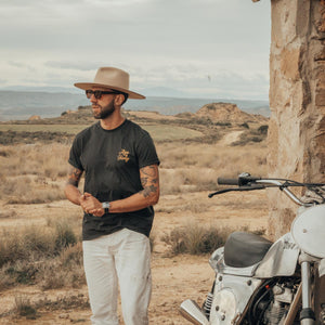Age Of Glory Rambler Tee Washed Black
